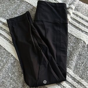 Lululemon mesh insert cropped leggings